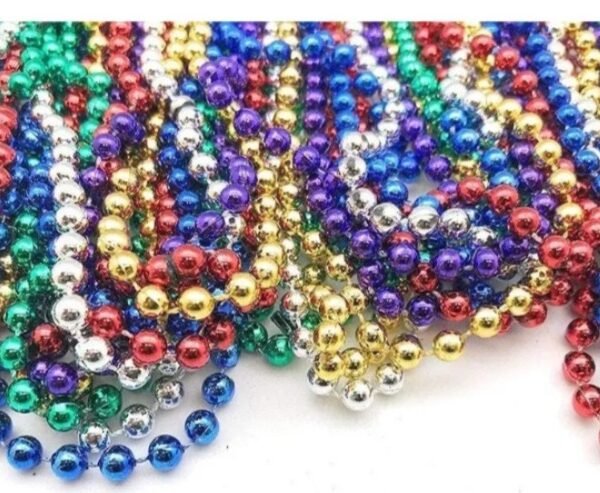 Collar de Pelotitas Metalizadas